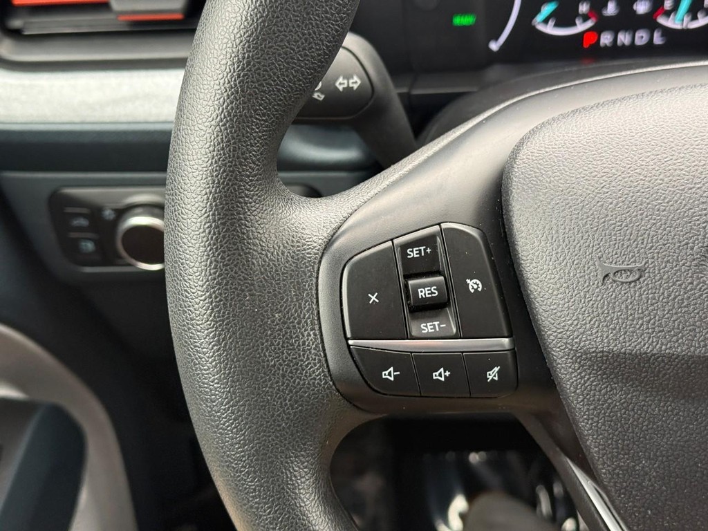 Ford Maverick Vehicle Full-screen Gallery Image 18