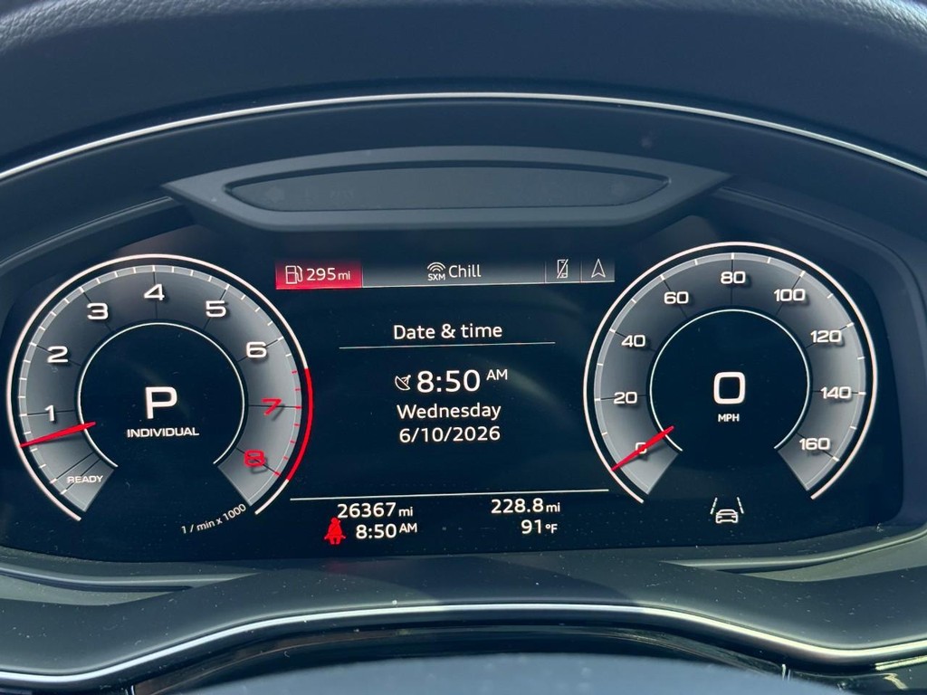 Audi Q7 Vehicle Full-screen Gallery Image 21