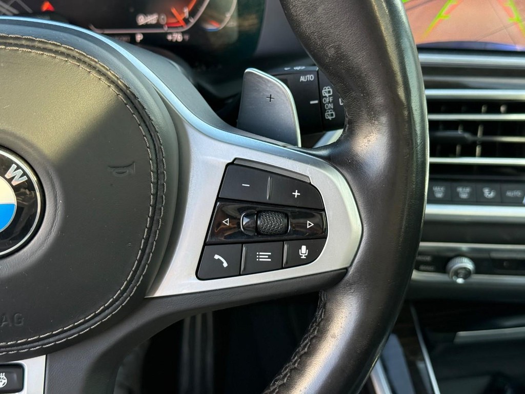 BMW X5 Vehicle Full-screen Gallery Image 20