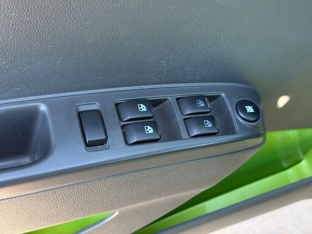 Chevrolet Spark Vehicle Full-screen Gallery Image 14