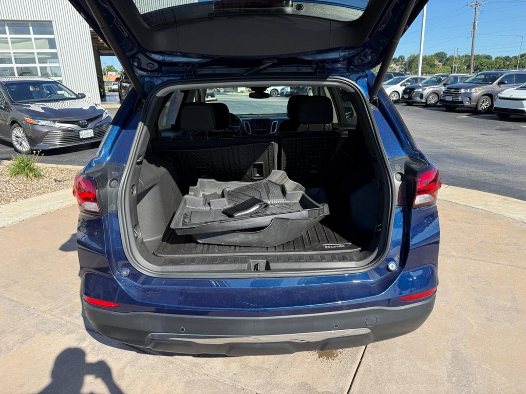 Chevrolet Equinox Vehicle Full-screen Gallery Image 06