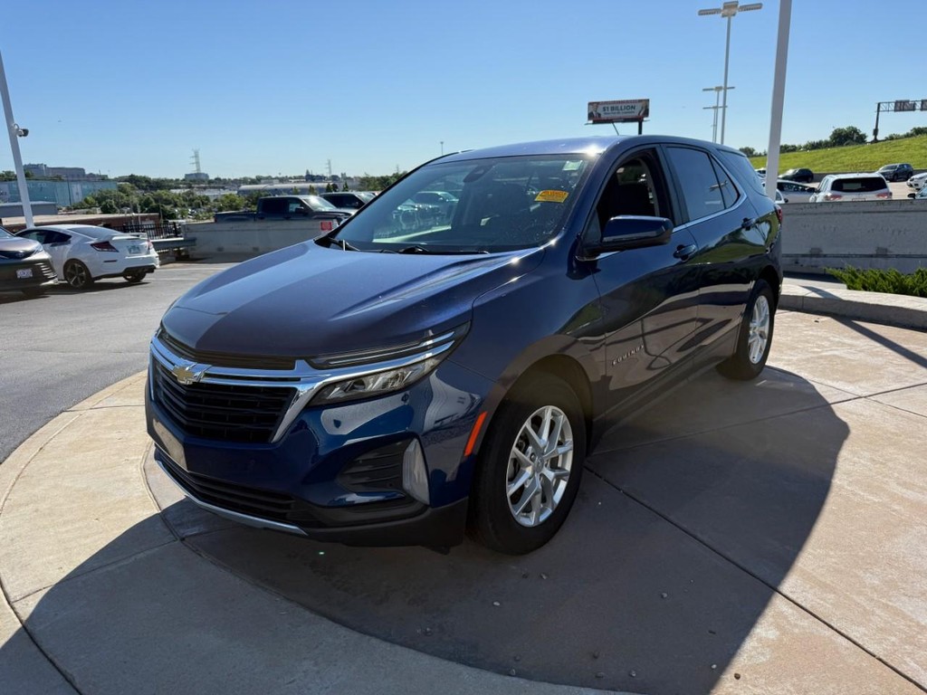 Chevrolet Equinox Vehicle Full-screen Gallery Image 09