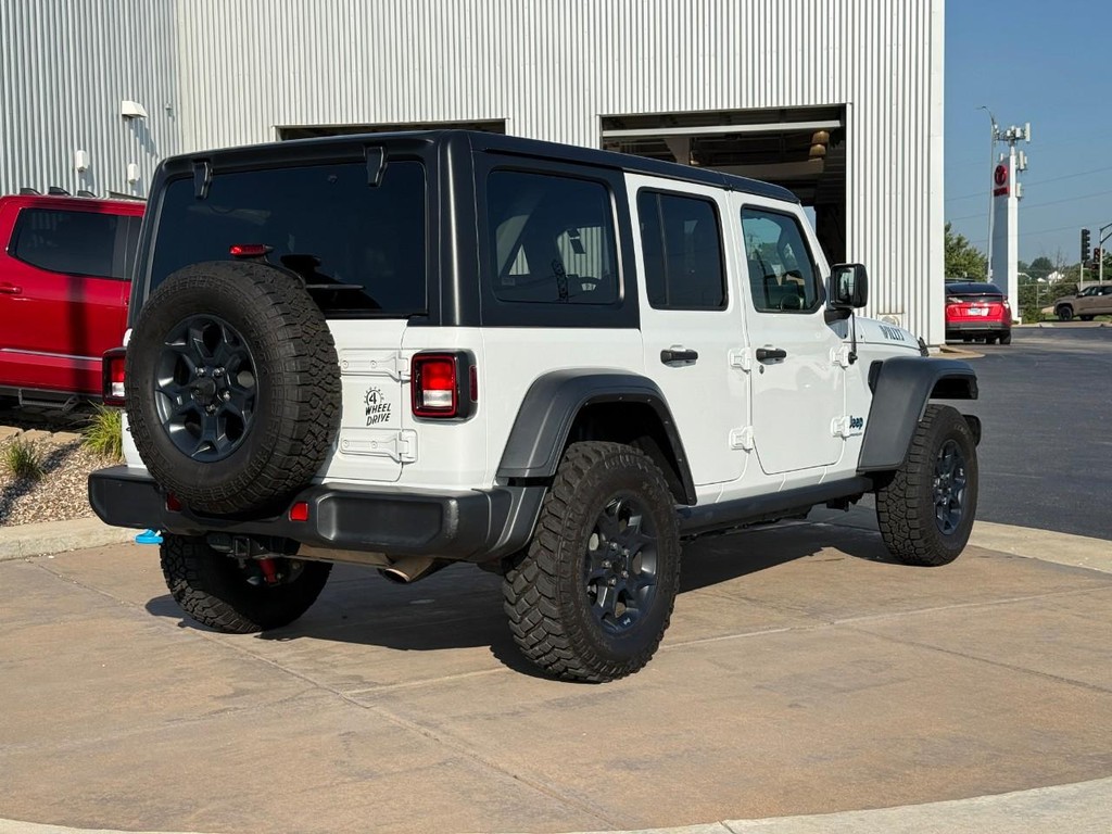 Jeep Wrangler 4xe Vehicle Full-screen Gallery Image 03