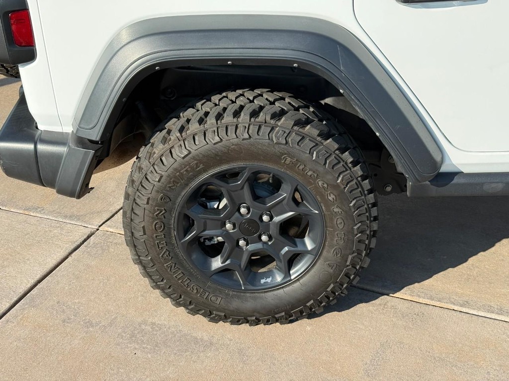 Jeep Wrangler 4xe Vehicle Full-screen Gallery Image 04