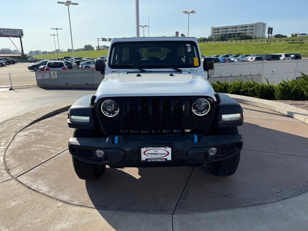 Jeep Wrangler 4xe Vehicle Full-screen Gallery Image 09