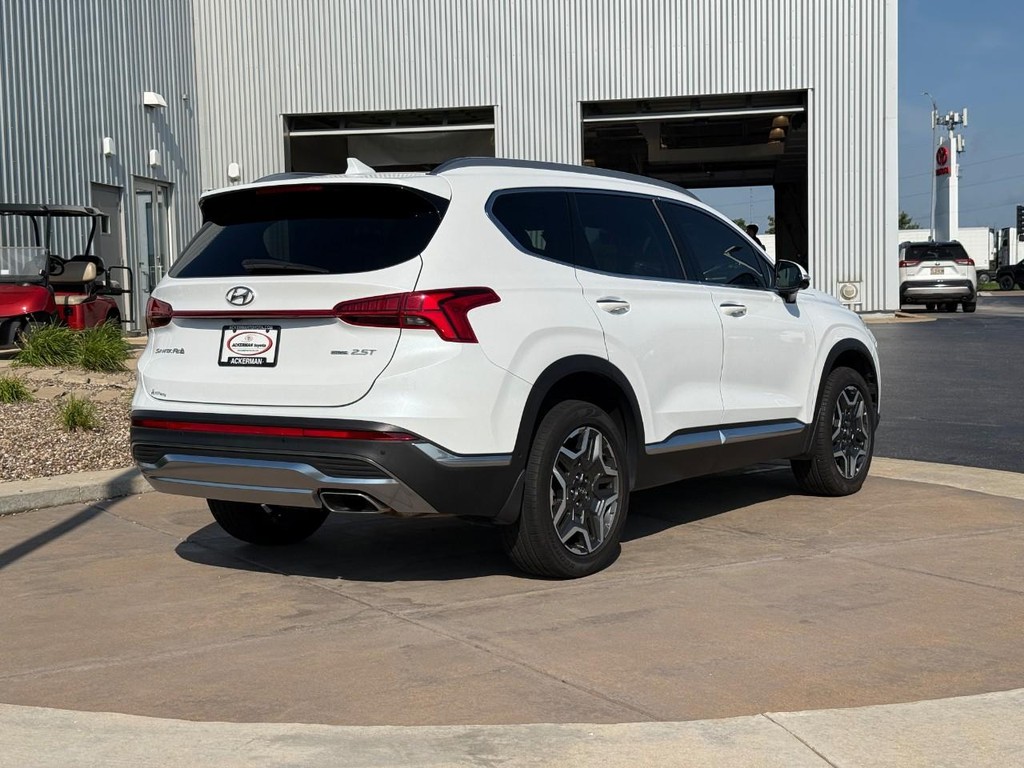 Hyundai Santa Fe Vehicle Full-screen Gallery Image 03