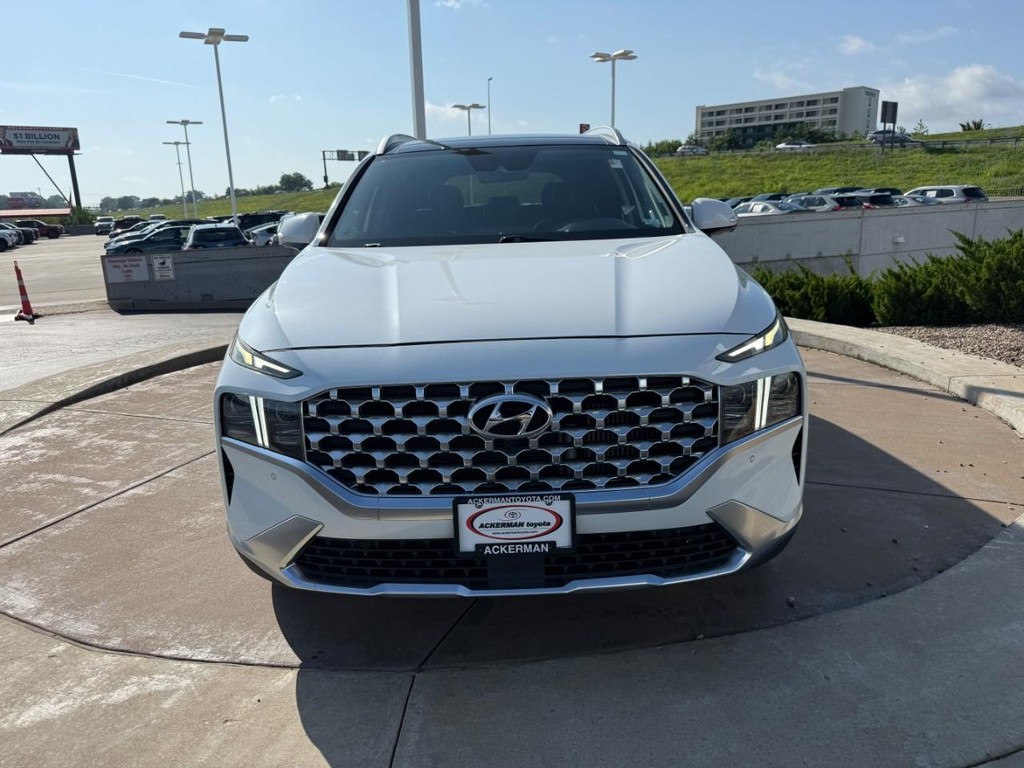 Hyundai Santa Fe Vehicle Full-screen Gallery Image 09