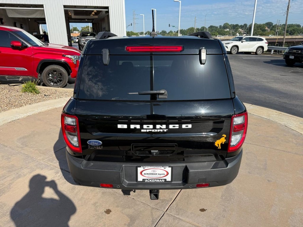 Ford Bronco Sport Vehicle Full-screen Gallery Image 08