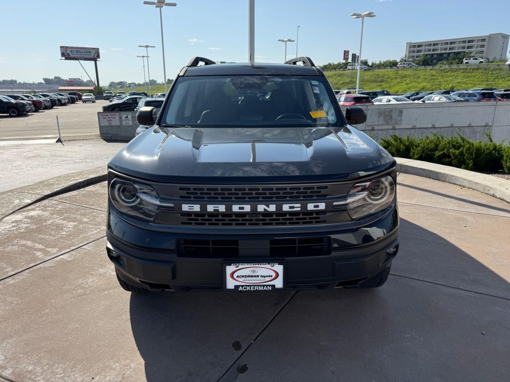 Ford Bronco Sport Vehicle Full-screen Gallery Image 10