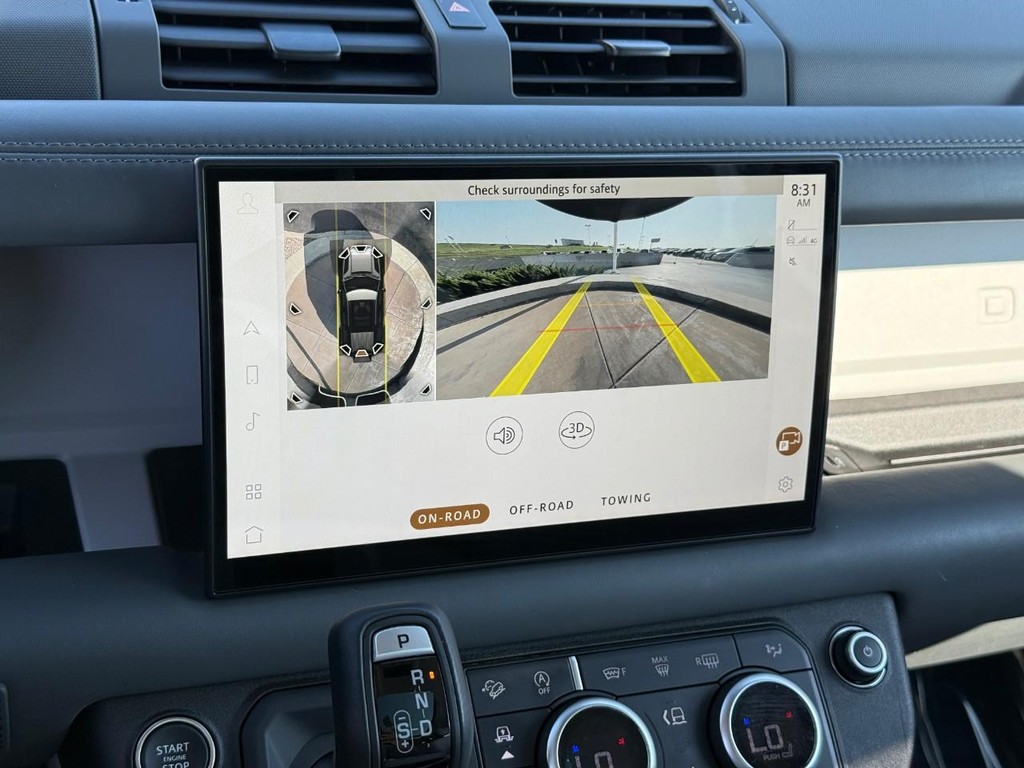 Land Rover Defender Vehicle Full-screen Gallery Image 23