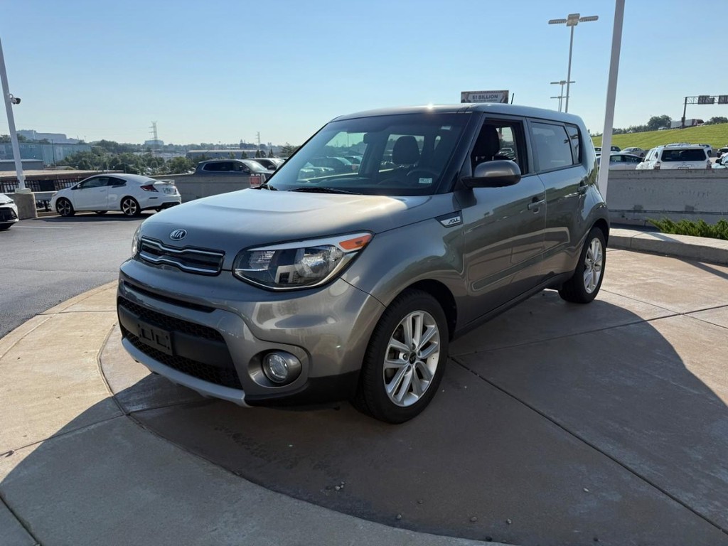 Kia Soul Vehicle Full-screen Gallery Image 08