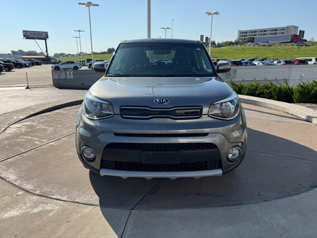 Kia Soul Vehicle Full-screen Gallery Image 09
