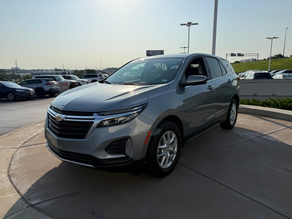 Chevrolet Equinox Vehicle Full-screen Gallery Image 09
