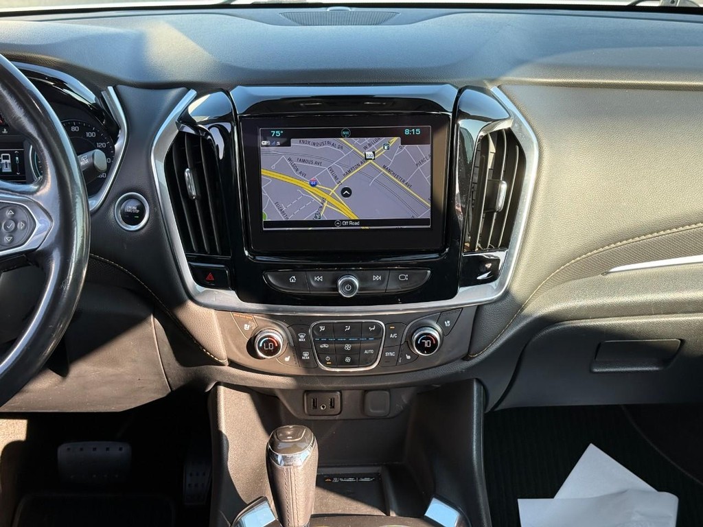 Chevrolet Traverse Vehicle Full-screen Gallery Image 15