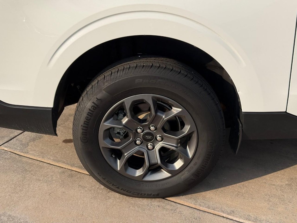 Ford Maverick Vehicle Full-screen Gallery Image 04