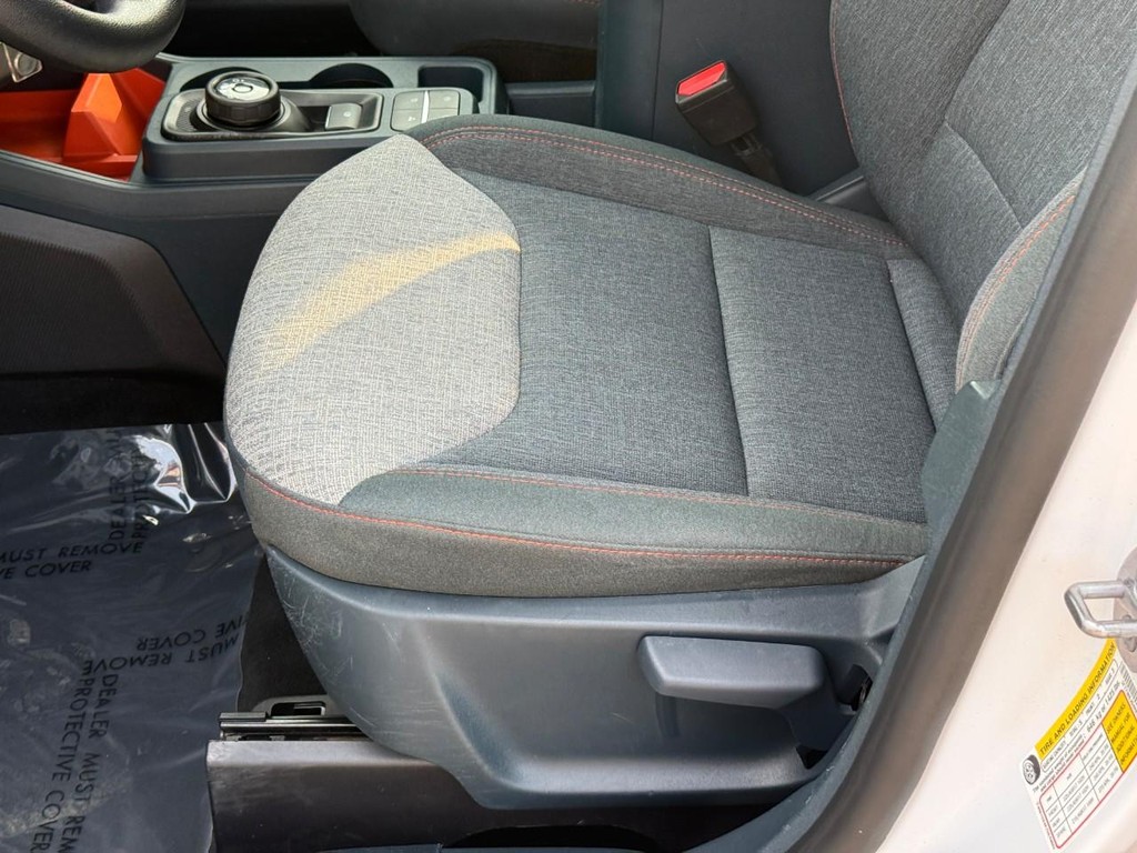 Ford Maverick Vehicle Full-screen Gallery Image 17