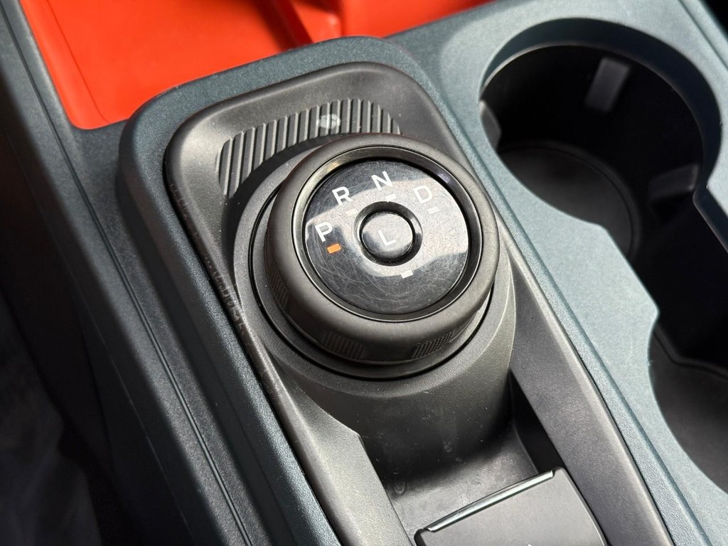Ford Maverick Vehicle Full-screen Gallery Image 21