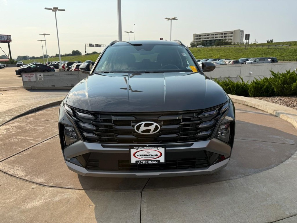 Hyundai Tucson Vehicle Full-screen Gallery Image 09
