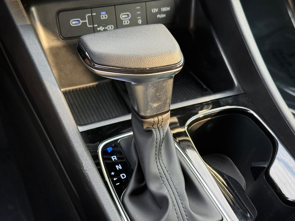 Hyundai Tucson Vehicle Full-screen Gallery Image 21