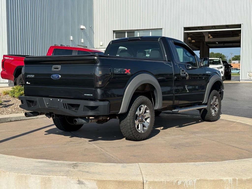 Ford F-150 Vehicle Full-screen Gallery Image 03