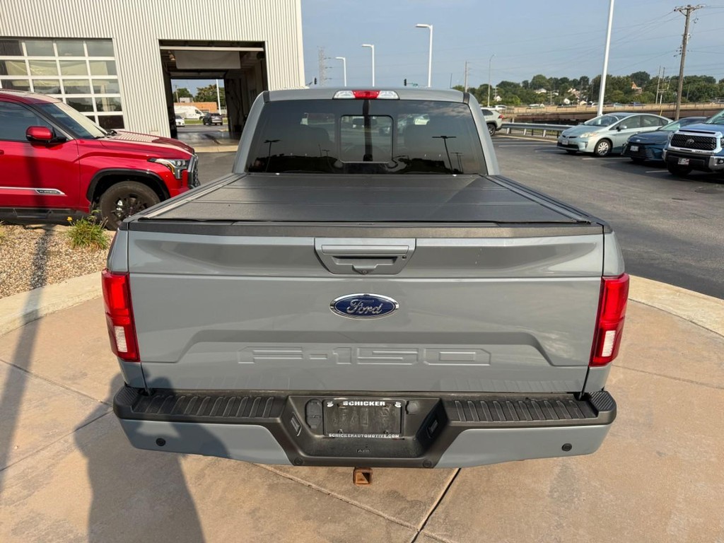 Ford F-150 Vehicle Full-screen Gallery Image 05
