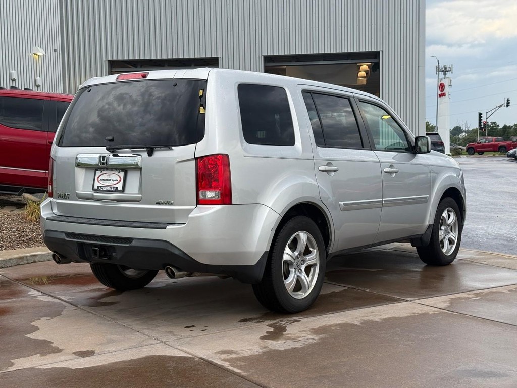 Honda Pilot Vehicle Full-screen Gallery Image 03
