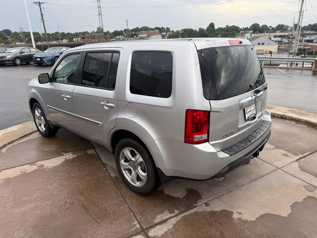Honda Pilot Vehicle Full-screen Gallery Image 05