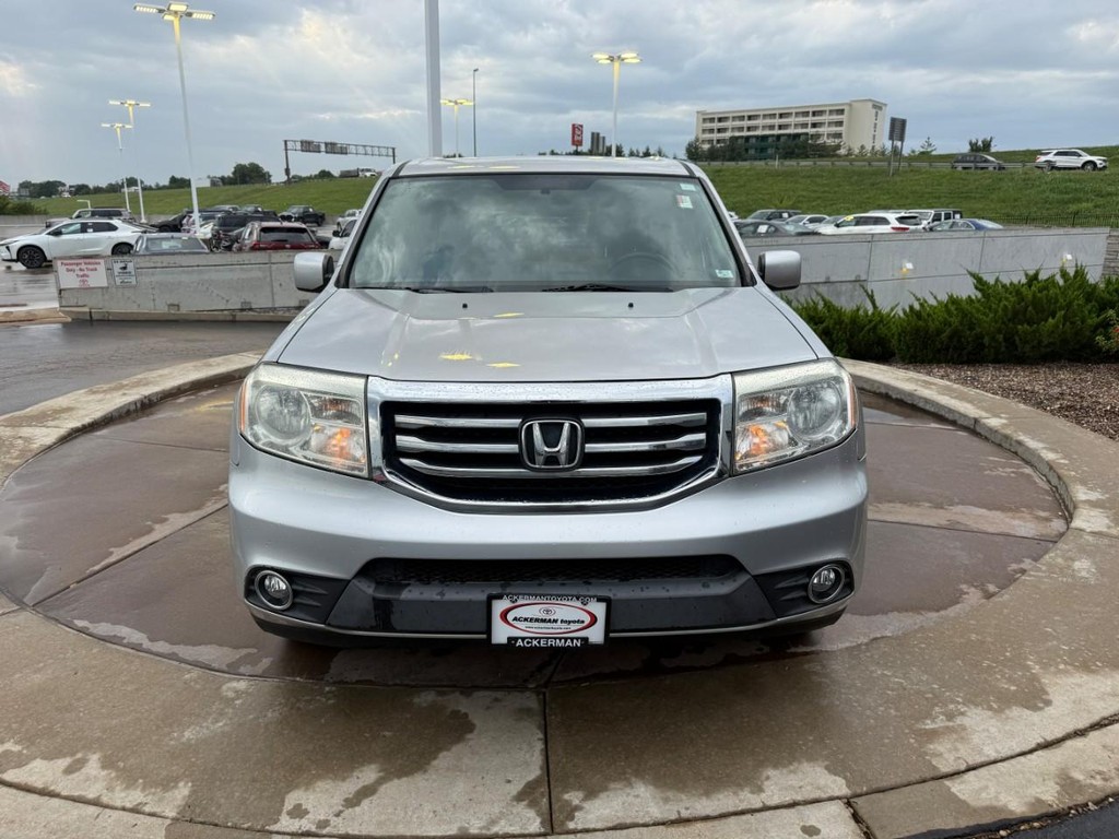 Honda Pilot Vehicle Full-screen Gallery Image 09