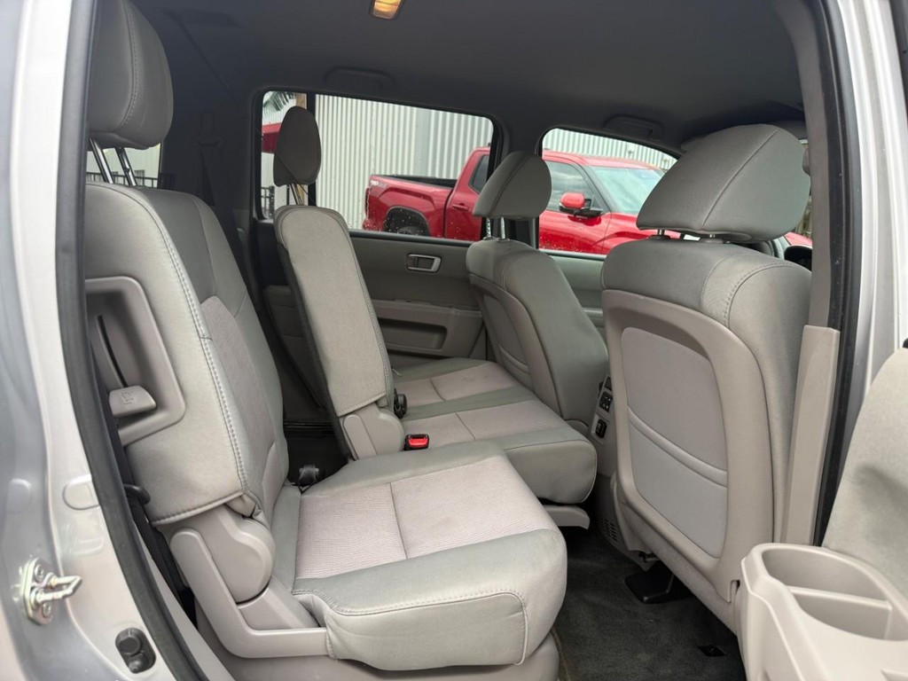 Honda Pilot Vehicle Full-screen Gallery Image 10