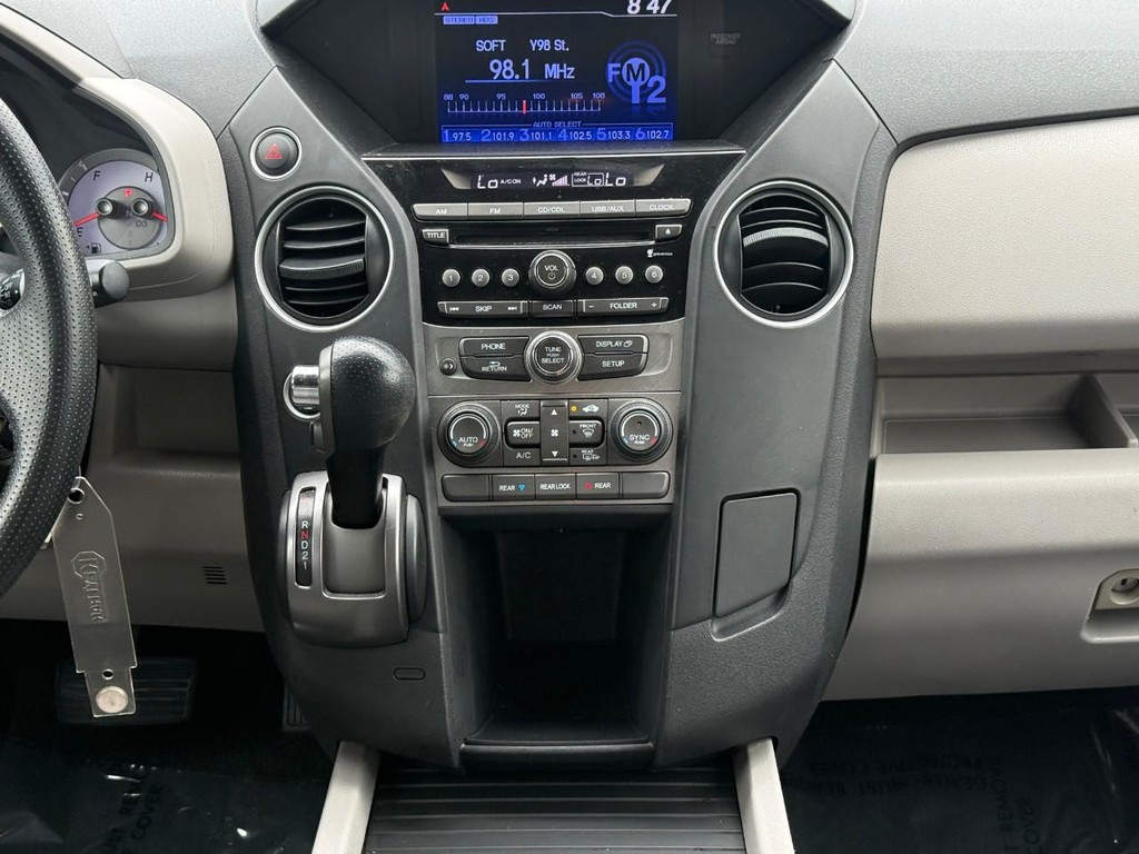 Honda Pilot Vehicle Full-screen Gallery Image 14