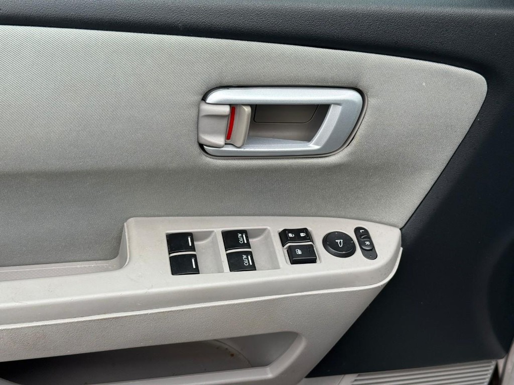 Honda Pilot Vehicle Full-screen Gallery Image 15