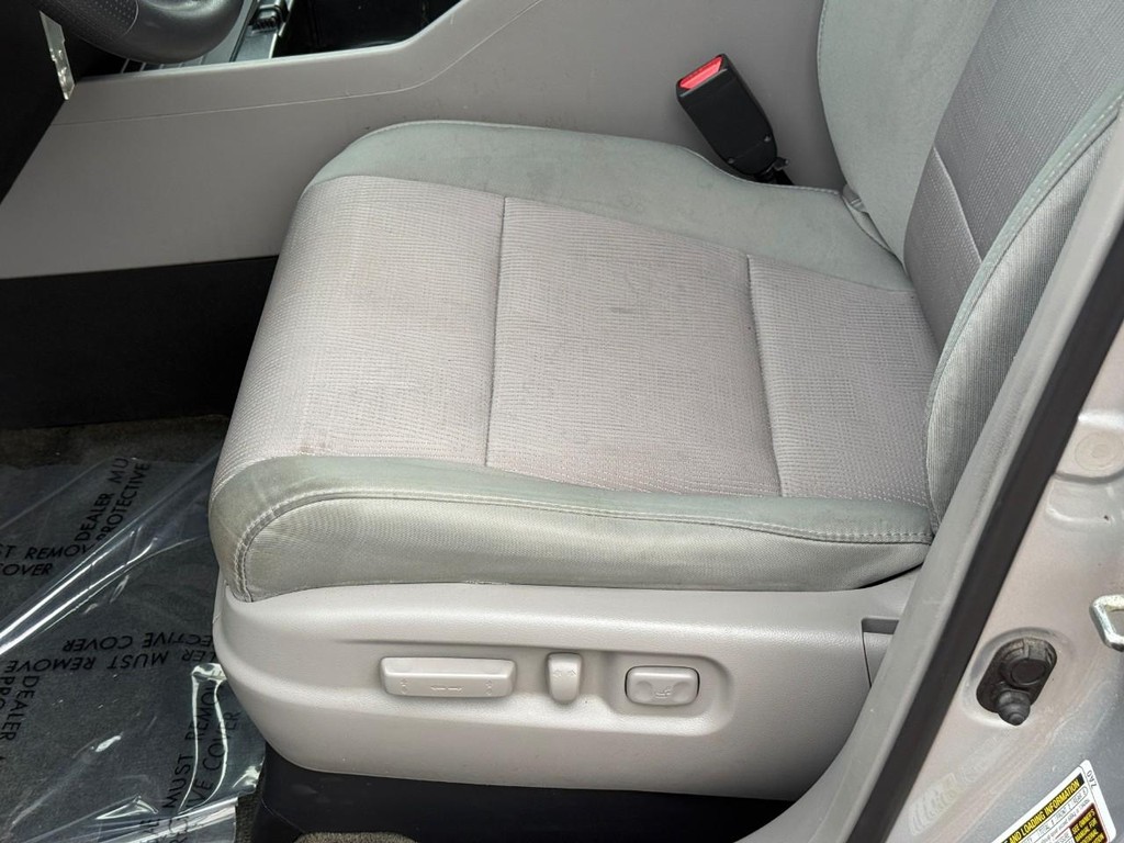 Honda Pilot Vehicle Full-screen Gallery Image 17