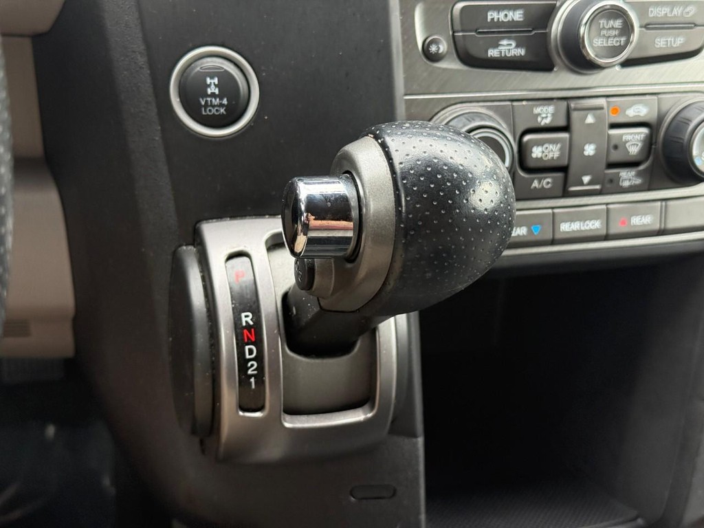 Honda Pilot Vehicle Full-screen Gallery Image 22