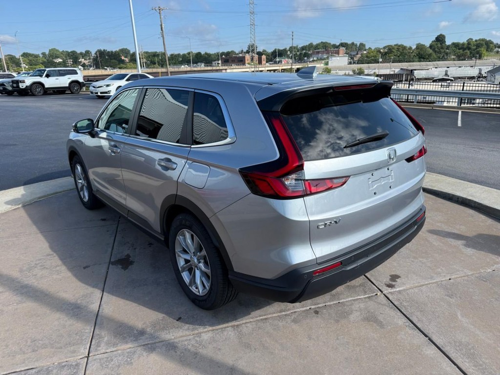 Honda CR-V Vehicle Full-screen Gallery Image 05