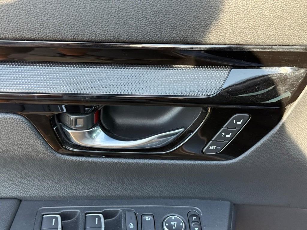 Honda CR-V Vehicle Full-screen Gallery Image 14