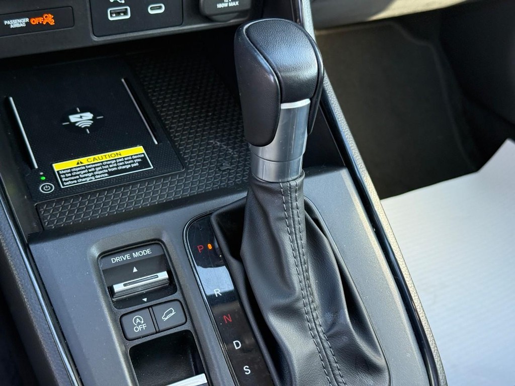 Honda CR-V Vehicle Full-screen Gallery Image 20