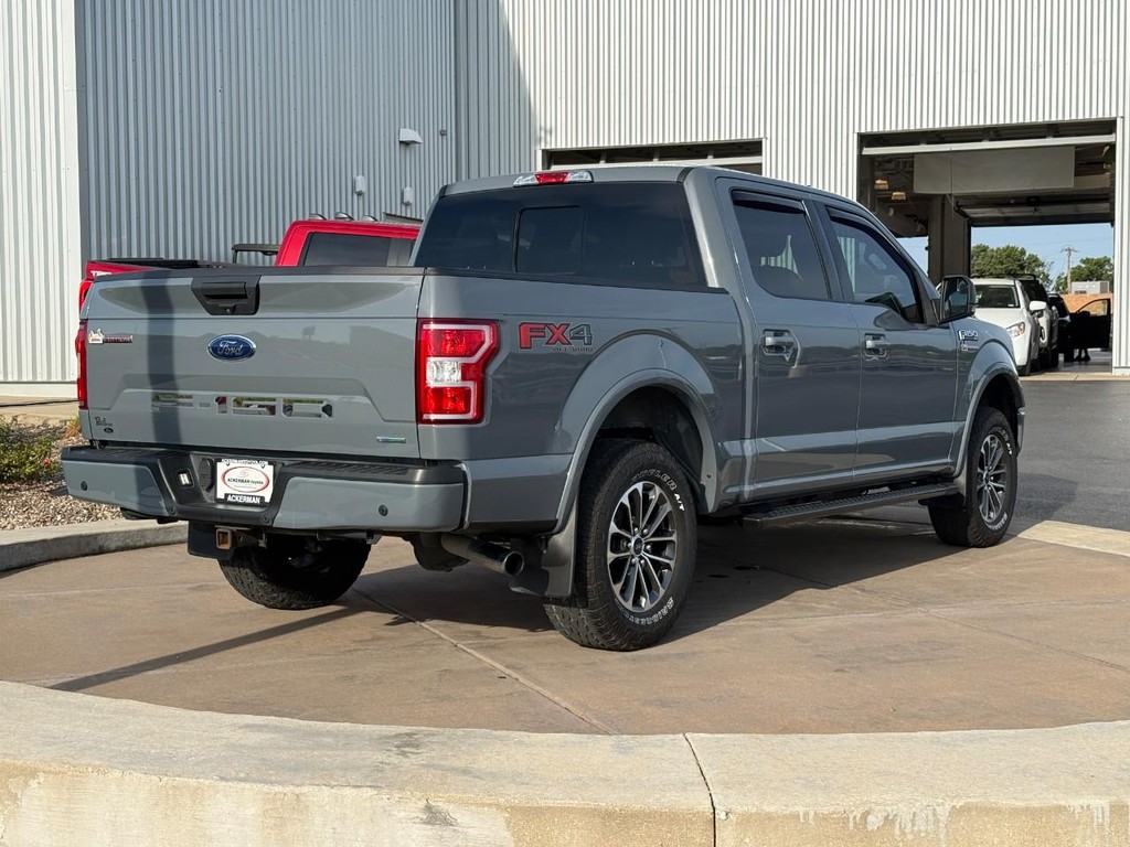 Ford F-150 Vehicle Full-screen Gallery Image 03