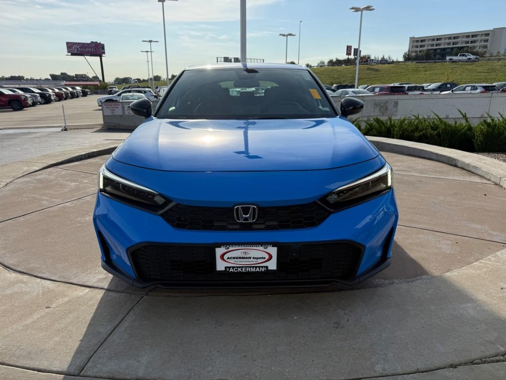 Honda Civic Hatchback Vehicle Full-screen Gallery Image 11