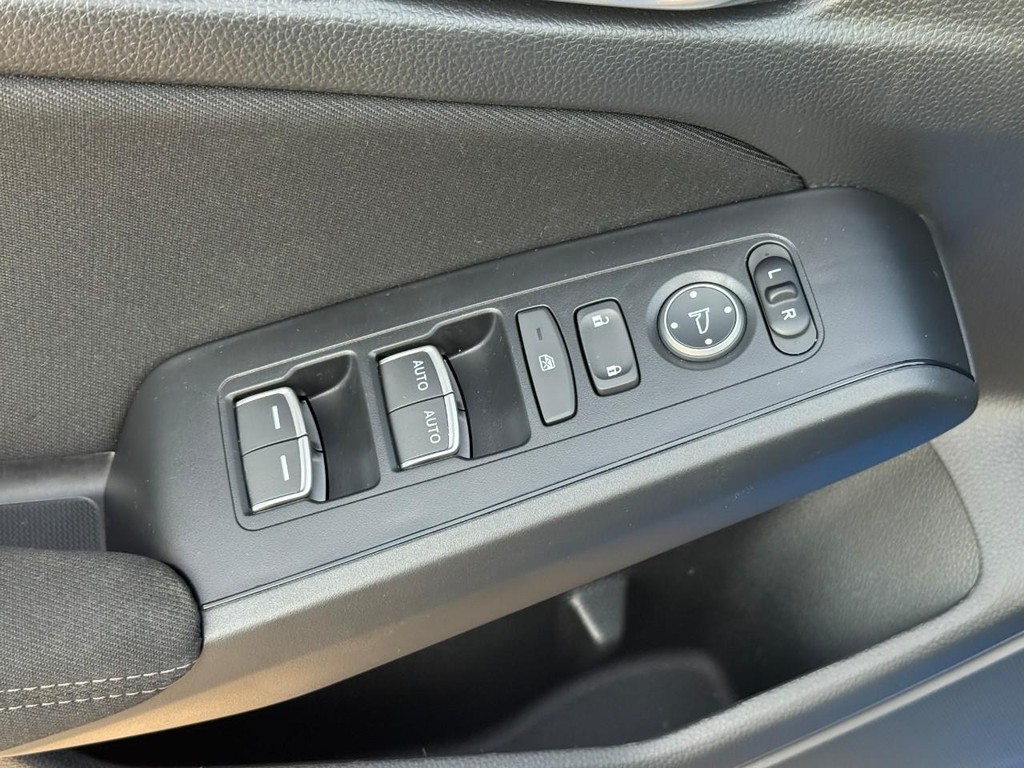 Honda Civic Hatchback Vehicle Full-screen Gallery Image 18