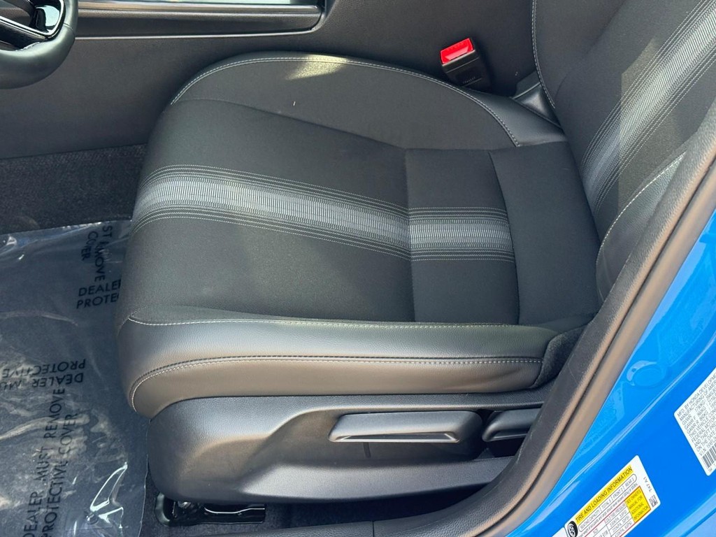 Honda Civic Hatchback Vehicle Full-screen Gallery Image 19