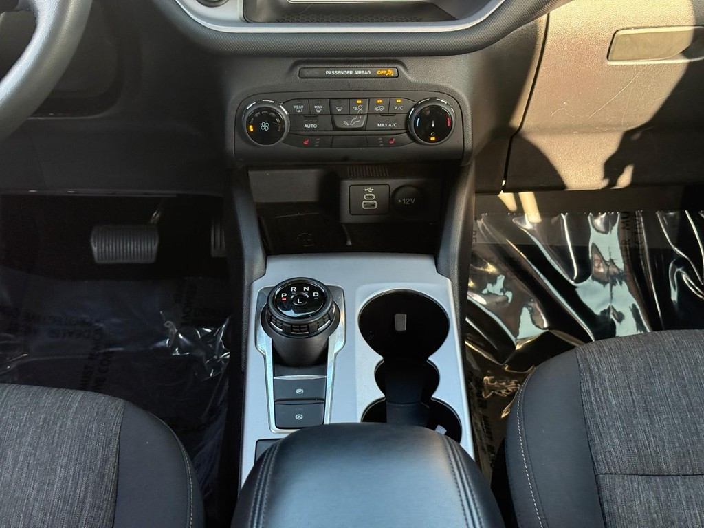 Ford Bronco Sport Vehicle Full-screen Gallery Image 15