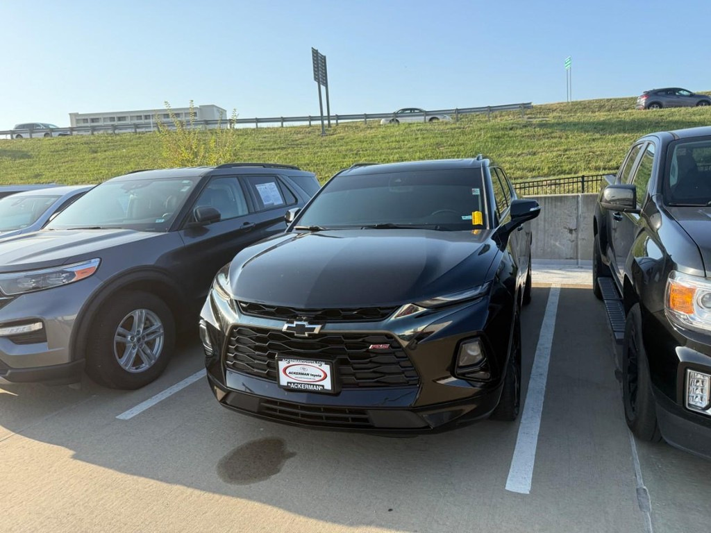 Chevrolet Blazer Vehicle Full-screen Gallery Image 03