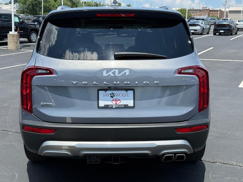 Kia Telluride Vehicle Full-screen Gallery Image 05