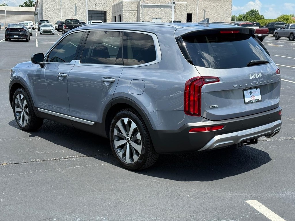 Kia Telluride Vehicle Full-screen Gallery Image 06