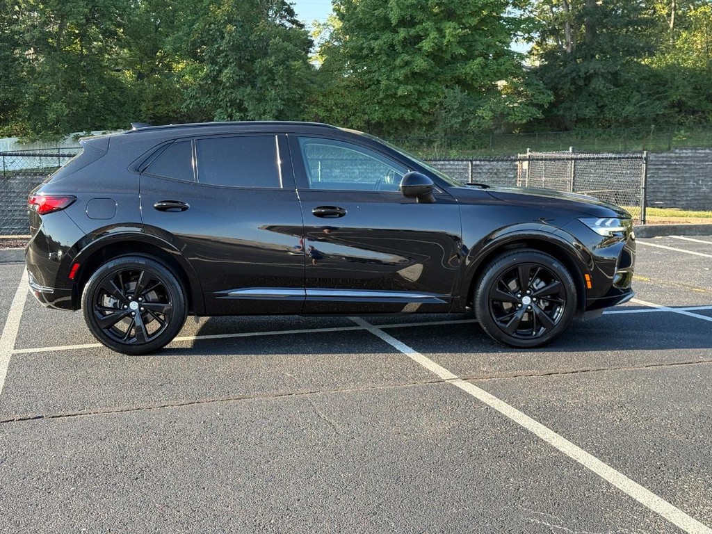 Buick Envision Vehicle Full-screen Gallery Image 02