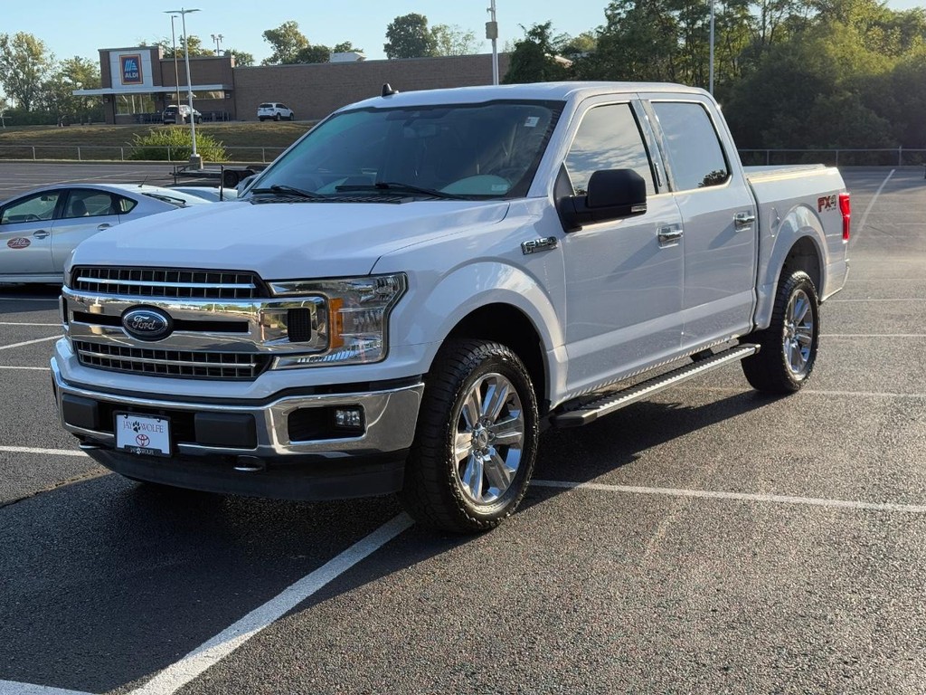 Ford F-150 Vehicle Full-screen Gallery Image 08