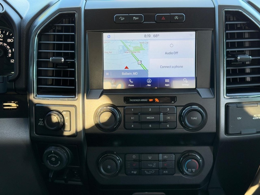 Ford F-150 Vehicle Full-screen Gallery Image 13