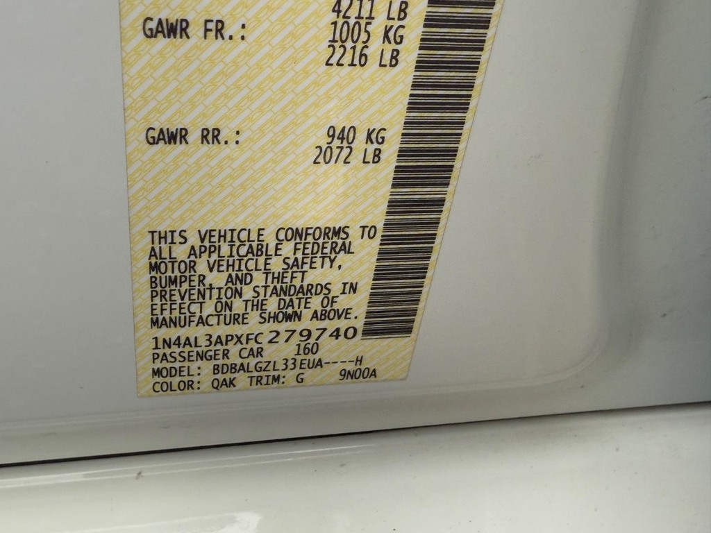 Nissan Altima Vehicle Full-screen Gallery Image 22