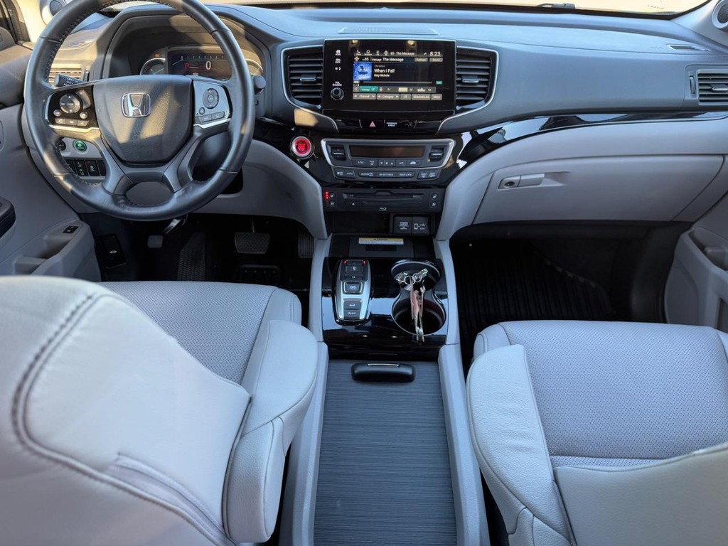 Honda Pilot Vehicle Full-screen Gallery Image 12