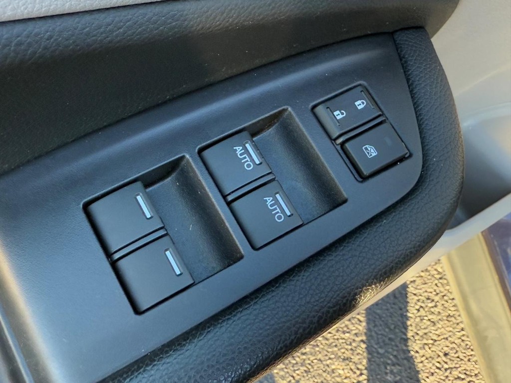 Honda Pilot Vehicle Full-screen Gallery Image 15